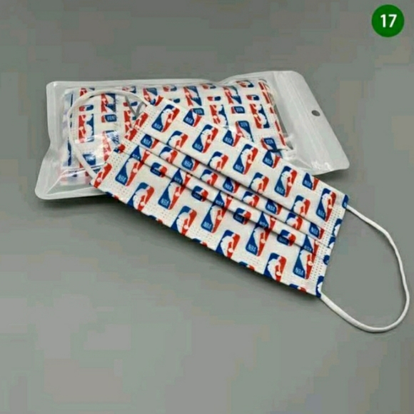 100pieces/ 10 PKS Disposable Masks - Picture 2 of 5